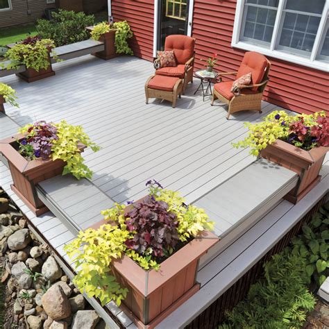 How To Incorporate Planters With Your Deck Railing